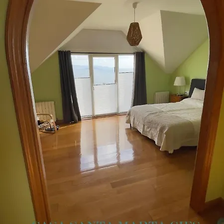 Casa Santa Marta Cies *